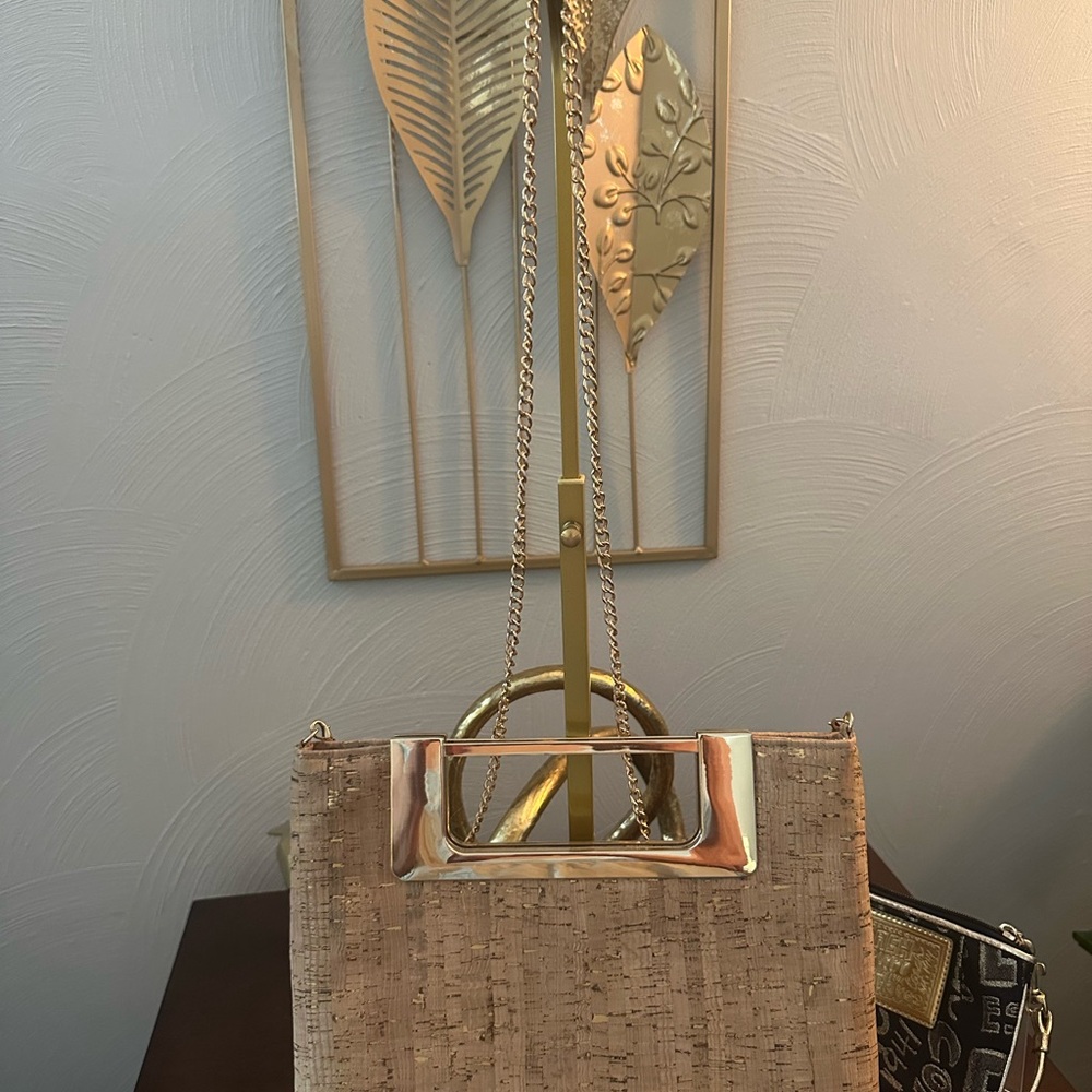 Elegant Gold Chain Handle Women's Fashion Crossbody Bag NWOT - Picture 15 of 15